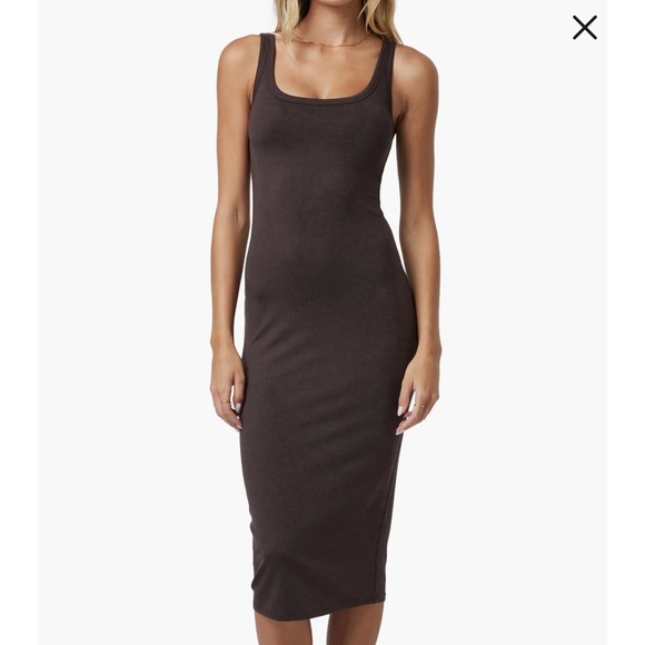 Vuori Dresses & Skirts - Vuori Halo Essential Women’s Dress Color Chestnut Heather Size M